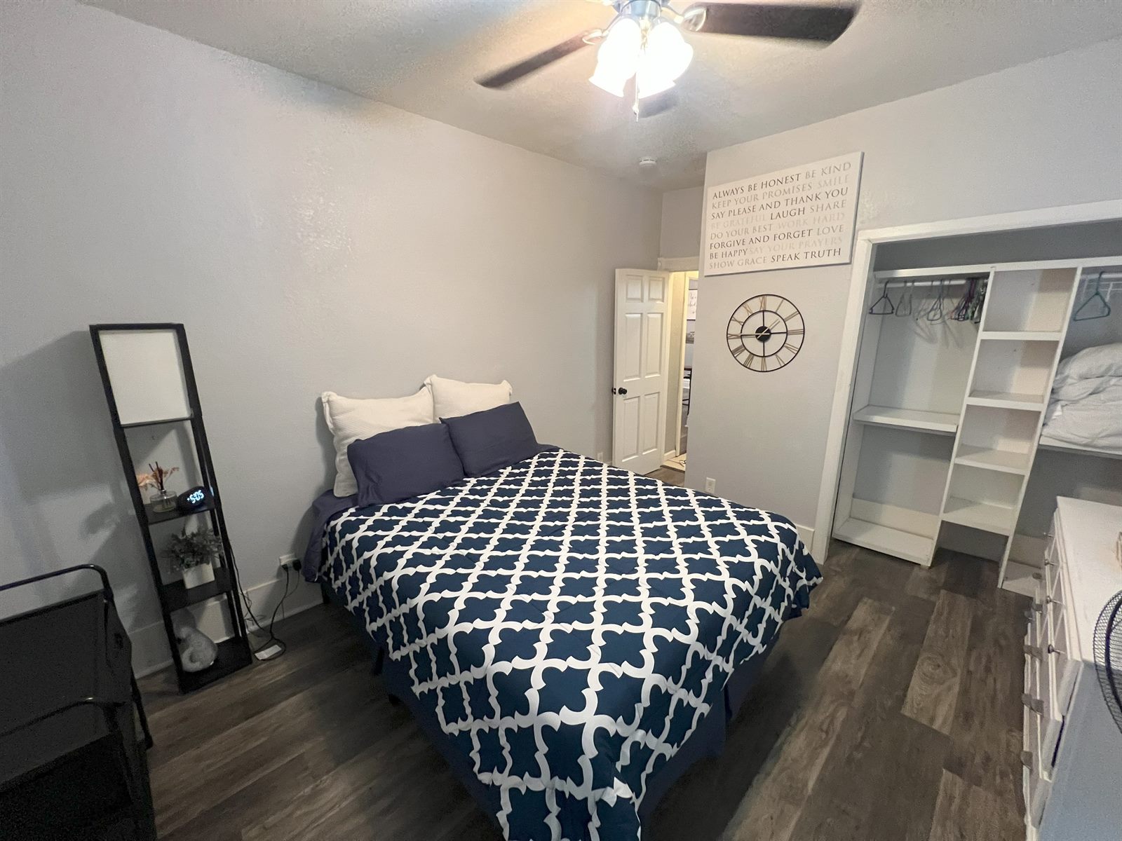 Bedroom in Rose's Place
